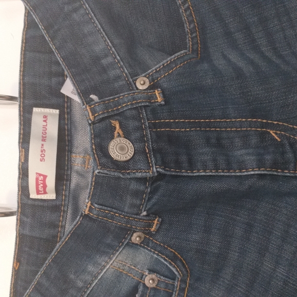 Kids Levi's 505 Jeans - Picture 2 of 6